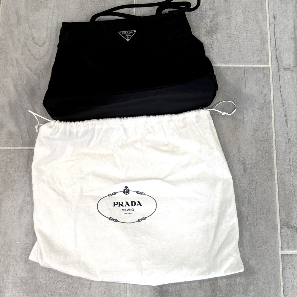 Authentic Prada Black Women's Tote Bag - Picture 9 of 10